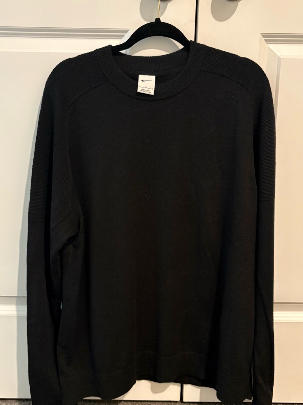 Nike Men’s Black Crewneck Pullover Sweatshirt